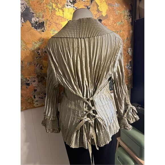 Agora Champagne Pleated Dressy Blouse With Rhinestone Buttons Dramatic! XL - Picture 6 of 8